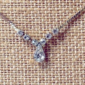 Avon Rhinestone Bird Silver Necklace 8"